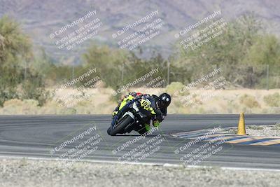 media/Oct-30-2025-Racers Edge (Thu) [[dabbdaf680]]/3-B Group/Session 5 (Turn 6)/